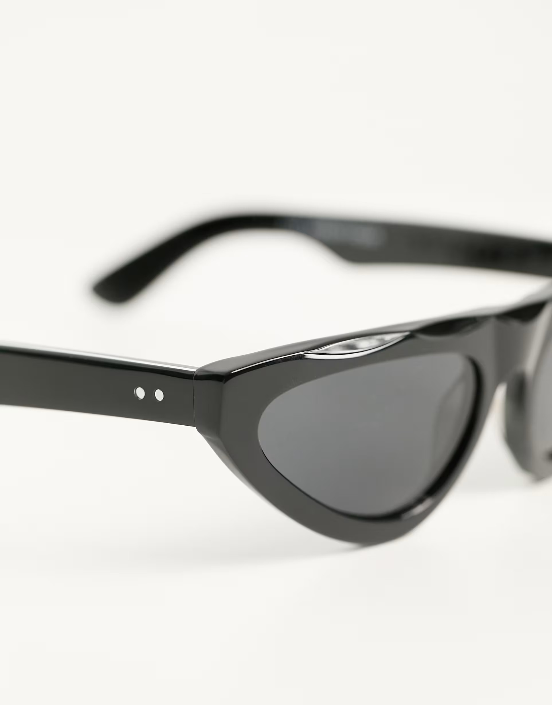 Spitfire - Cut Seventy Four - Lunettes de soleil yeux de chat fines - Noir | ASOS (Global)