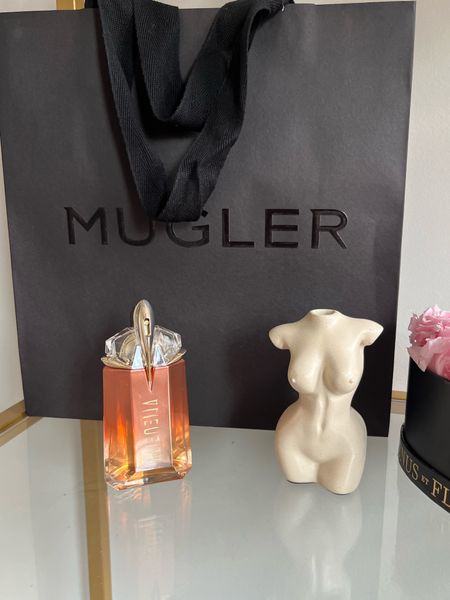 
#Mugler
#AlienGoddess
#Newfragrance
 Supra Florale
