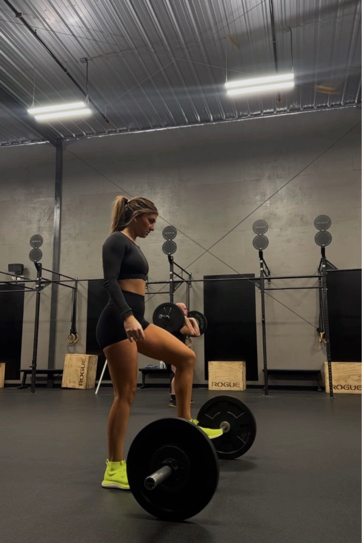 Black out

#LTKfit #LTKshoecrush #LTKstyletip