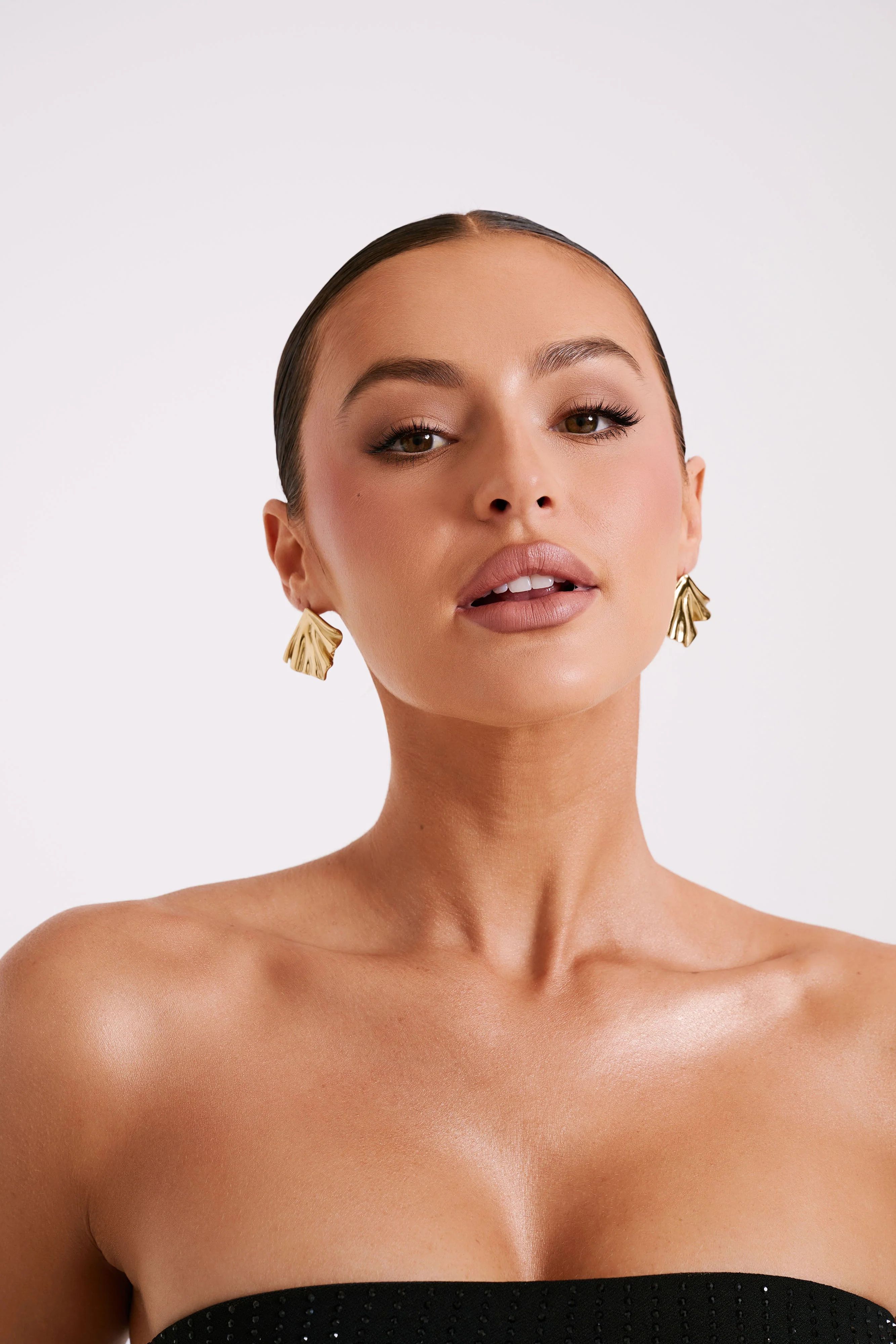 Willa Draped Earrings - Gold | MESHKI US