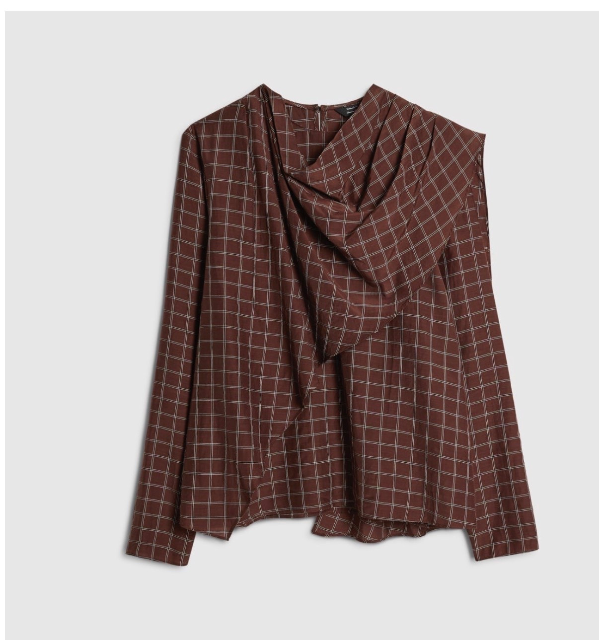 Brown check cowl neck -drape blouse 

#LTKireland #LTKstyletip #LTKeurope