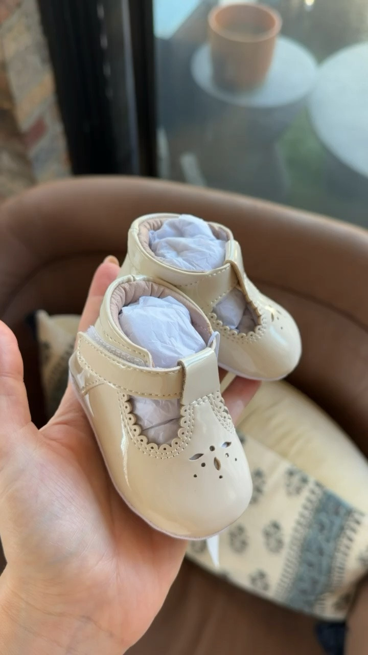 These bay girl traditional & classic shoes are the CUTEST thing! Amazon x Sofia Grainge collab!

#LTKBaby