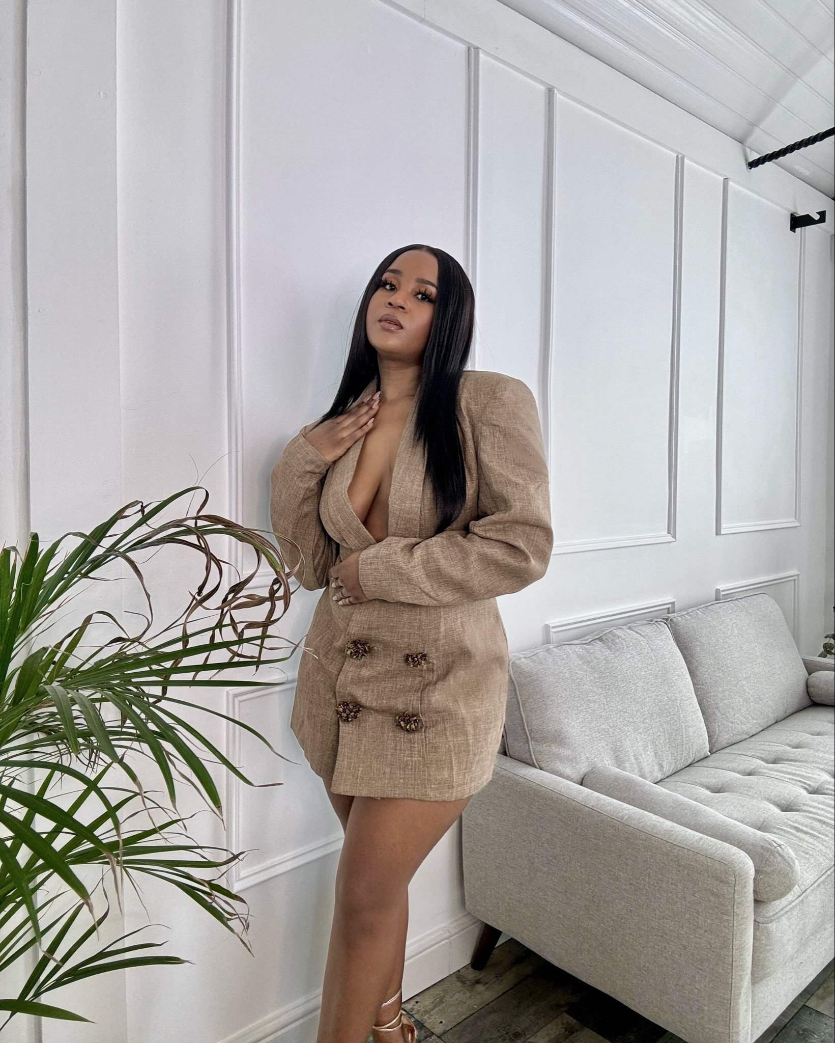 PLT Label Brown Textured Button Plunge Blazer Dress dress for summer parties occasions 

#ltkdress #ltkblazer #ltkblazeress #ltkpartywear #dress #grwm #blazerdress #outfitinspo

#LTKSummerSale #LTKshoes #LTKpartywear