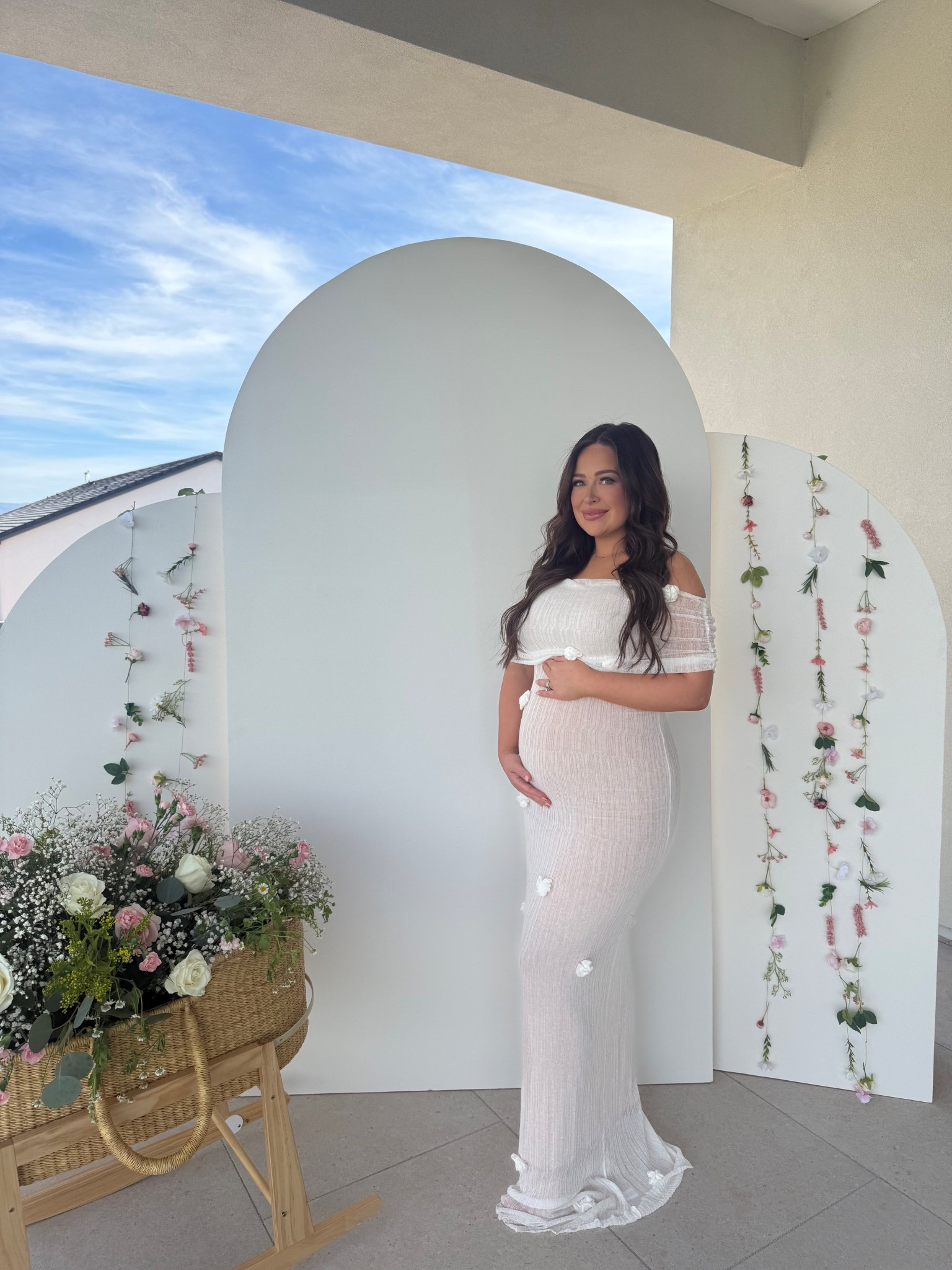 Baby in bloom, baby shower dress🩷

#LTKBump #LTKWedding #LTKootd