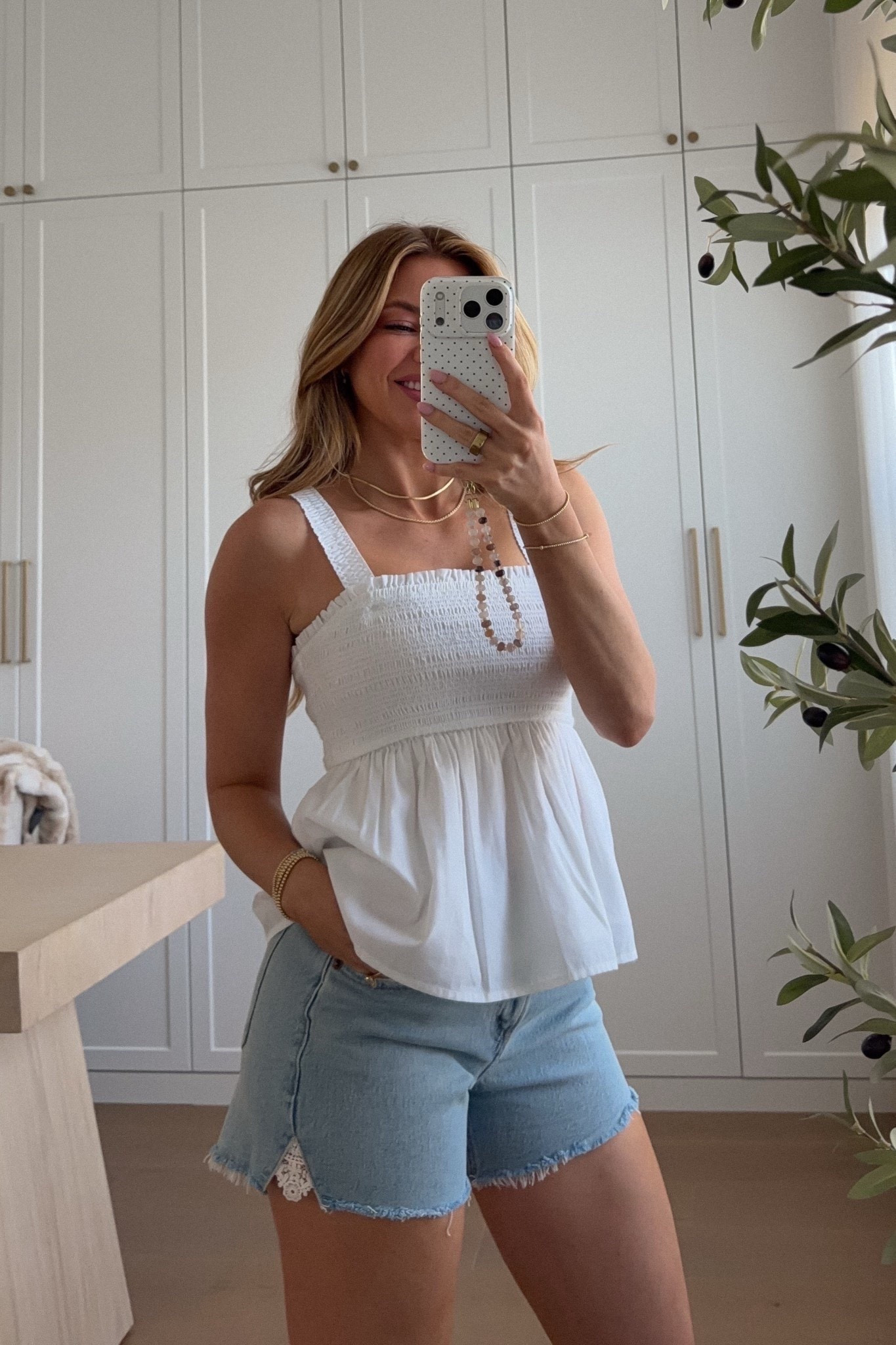 top: xs // shorts: 25 


#LTKmomlife #LTKootd #LTKPetite