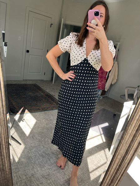 The perfect dress for your Euro summer from target! Only $25 

Target dresses
Polka dot dress
Target finds
Target clothes 

#LTKxTarget