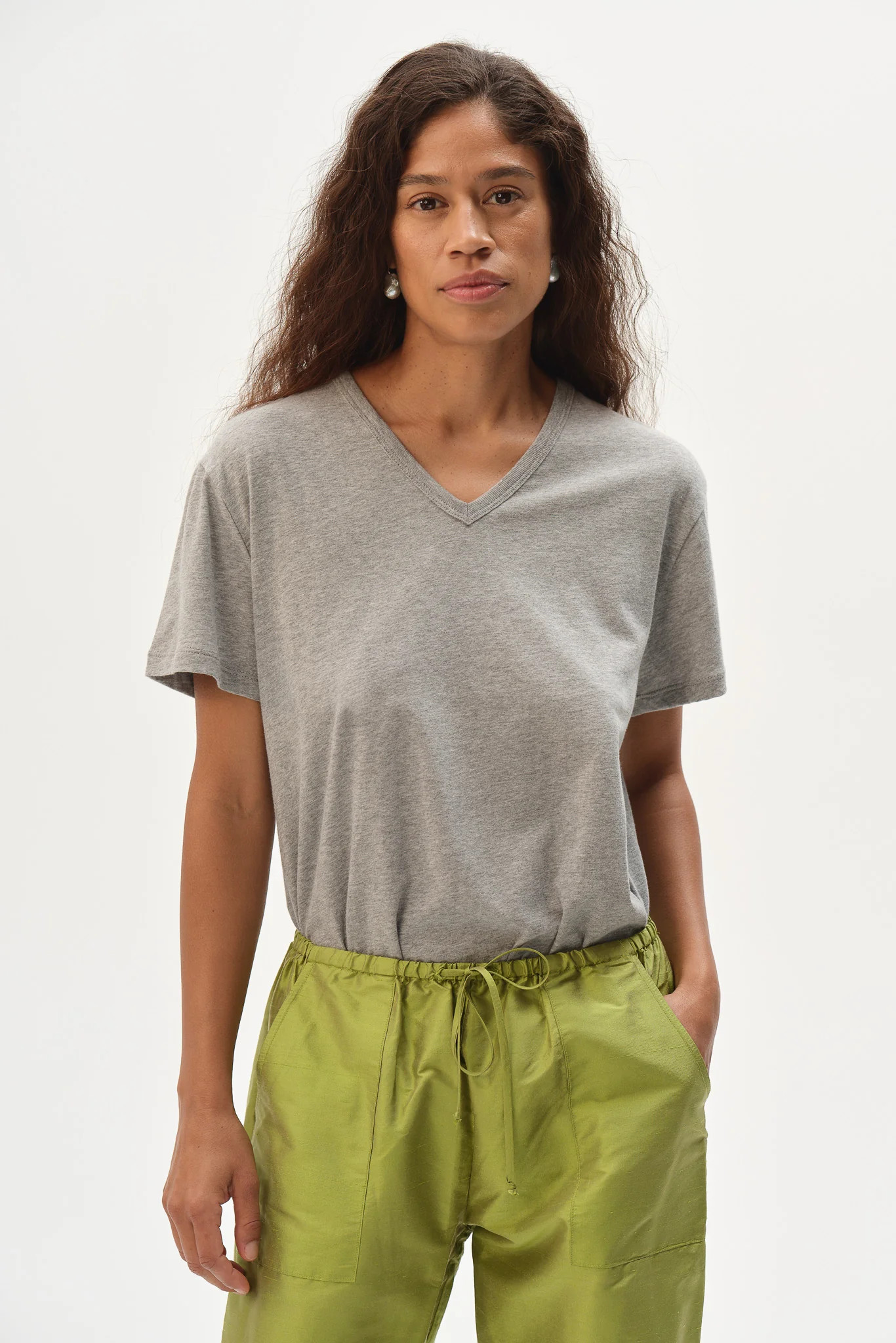 The Jersey V-Neck Tee | DONNI.