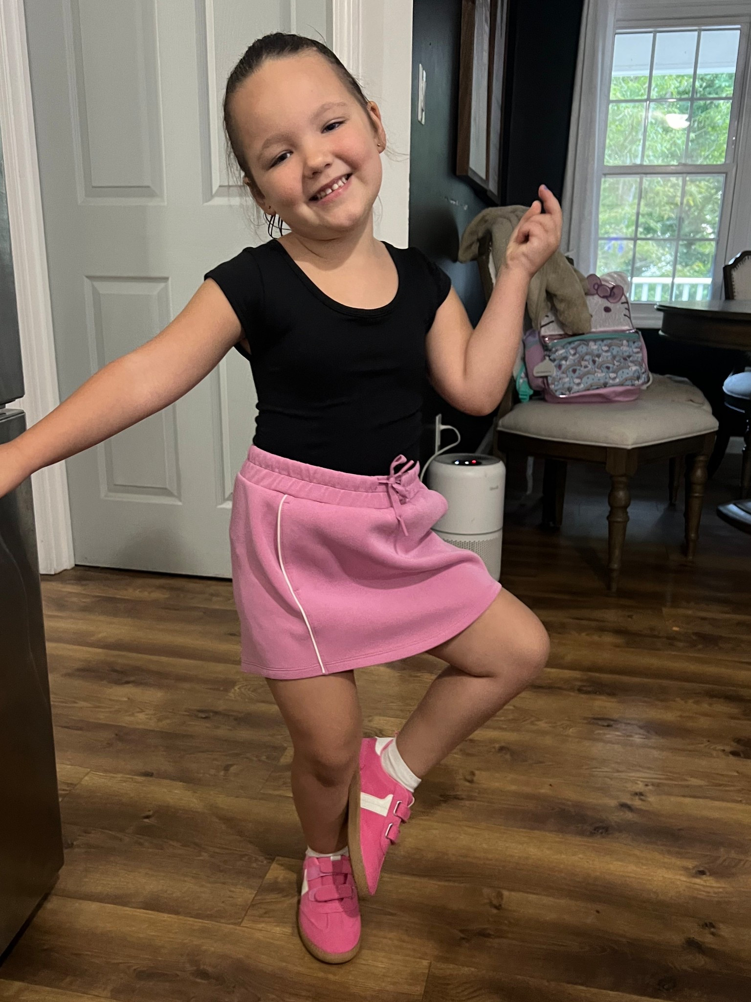 Girls active skirt/ girls skirt / target / girls active outfit / active skirt / girls pink shoes / girls old navy /kids active wear / skort 

Top small 
Skirt small
Shoes 12 

#LTKKids #LTKActive