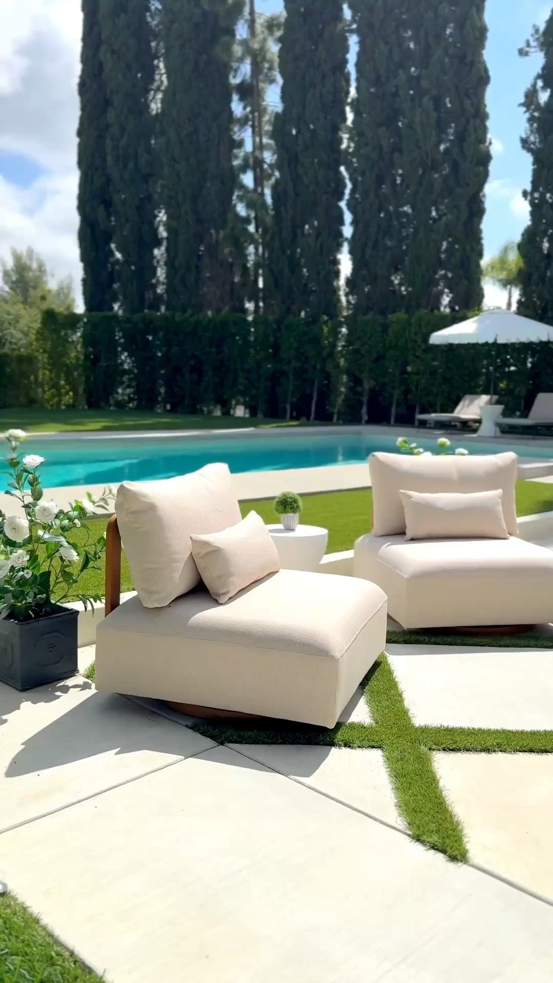 Upgrade your backyard while there’s still time this summer! ☀️

#LTKHome #LTKSeasonal #LTKdayinmylife