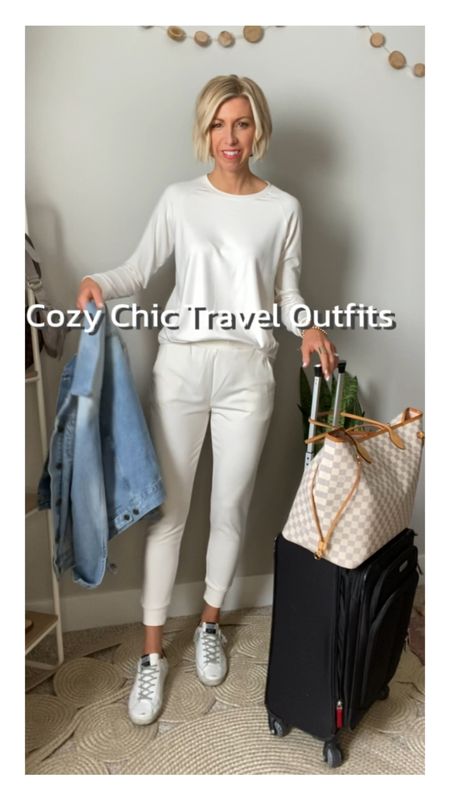 Cozy chic travel looks to wear not only on travel day (either flying or driving) and in your trip 👏🏻

This amazingly comfy bamboo jogger set has been a staple in my wardrobe the past 2 years 👏🏻 it’s very breathable & looks very lux.

I’m wearing my tts small in both the top & bottoms. This set also comes in 3 other colors ( I also have the next color) 

#LTKVideo #LTKover40 #LTKtravel