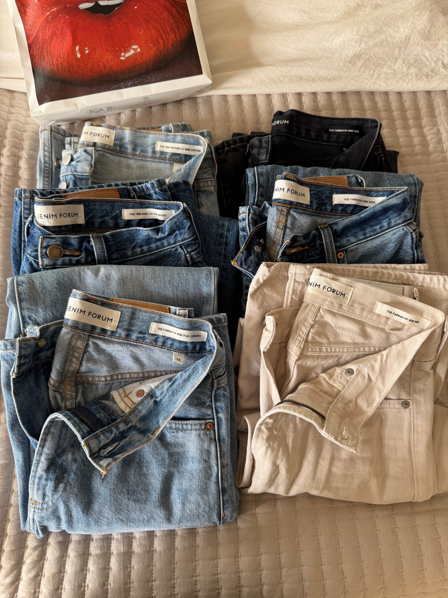my favorite Aritzia jeans

#LTKFindsUnder50 #LTKSaleAlert #LTKFindsUnder100