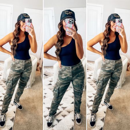 These camo pants are so cute if you're looking for cargo pants to add to your winter outfit rotation! Follow for more trendy fashion finds and outfit ideas!
4/14

#LTKfindsunder100 #LTKSeasonal #LTKstyletip