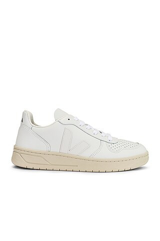 Veja V-10 Sneaker in Extra White | FWRD | FWRD 