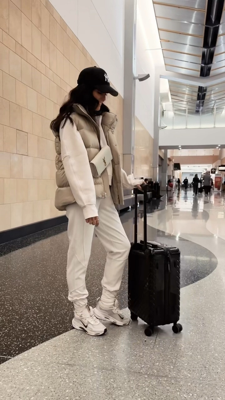 I’m just shy of 5’7 wearing the size small men’s puffer vest. Size 2 joggers and size XS/S sweater.

Travel look, athleisure style, Lululemon style, travel accessories, StylinByAylin 

#LTKstyletip #LTKfit #LTKtravel