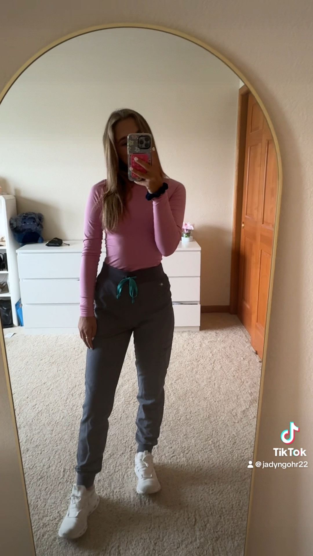 1 week of work fits !! 
i wear a size extra small in all figs

cna, figs, healthcare outfits 


#LTKStyleTip #LTKBeauty #LTKWorkwear