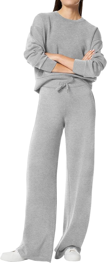 SuperPrity Womens 2 Piece Outfits Sweatsuit Set Sweatshirt Wide Leg Sweatpants Tracksuit Matching... | Amazon (US)
