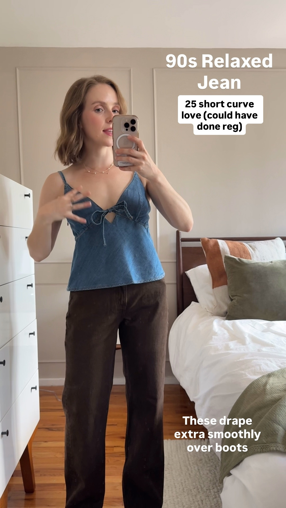 Abercrombie stackable denim sale!
25% off +15% off w/ SUITEAF
90s relaxed jean 25 short curve love (could have done reg) xs babydoll tank w/ removeable cups

#LTKootd #LTKPetite #LTKSaleAlert