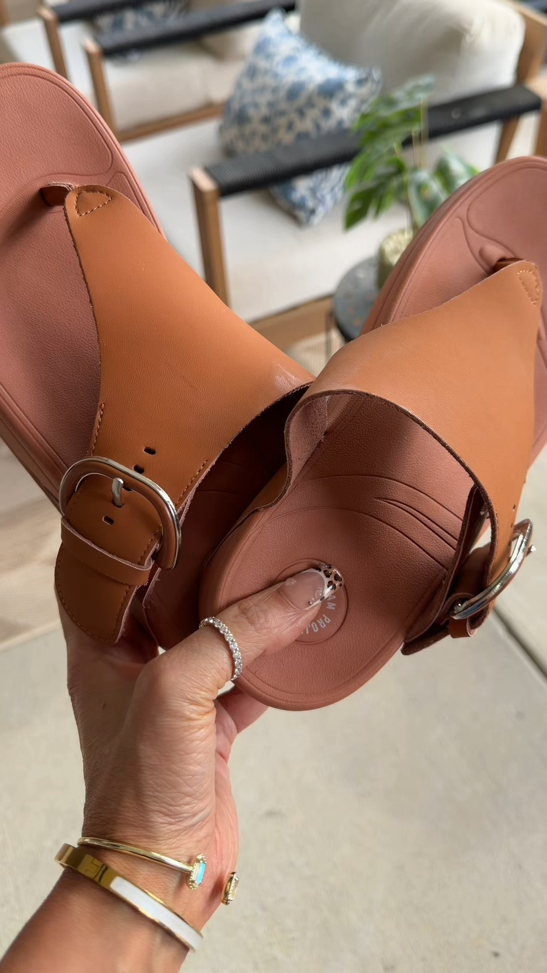 Comfortable enough for all day but still cute enough to actually style with outfits.

#LTKStyle #LTKFootwear #LTKDaily #EffortlessStyle #OnRepeat #RealOutfits #earnscommissions 

 #LTKootd #LTKSeasonal #LTKOver40