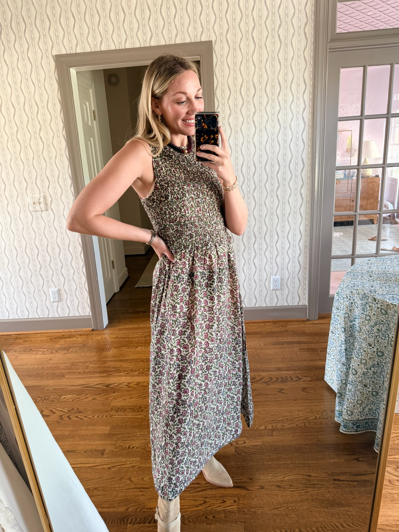 Fall Patterns are SO fun! This Tuckernuck dres is perfect for an every day outfit whether its for errands, brunch with your girls or dinner with the family!

Wearing a size Medium in dress!

#OOTD #TheSouthernSource #Tuckernuck  

 #LTKgrwm #LTKootd #LTKSeasonal