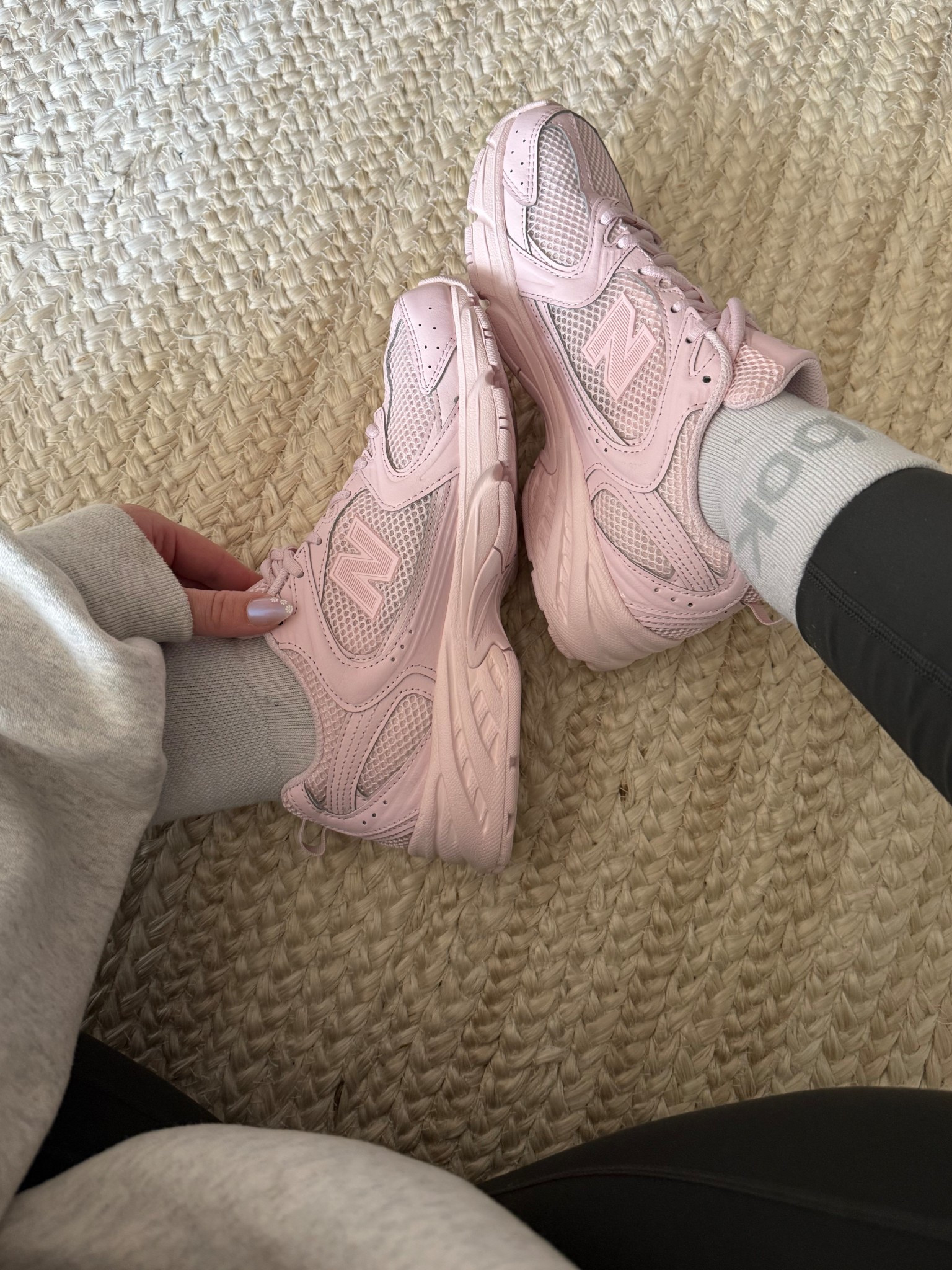 New pink new balances just dropped!! These are SO CUTE!!! rose sugar new balance 🩷

#LTKShoeCrush #LTKSeasonal #LTKFindsUnder100