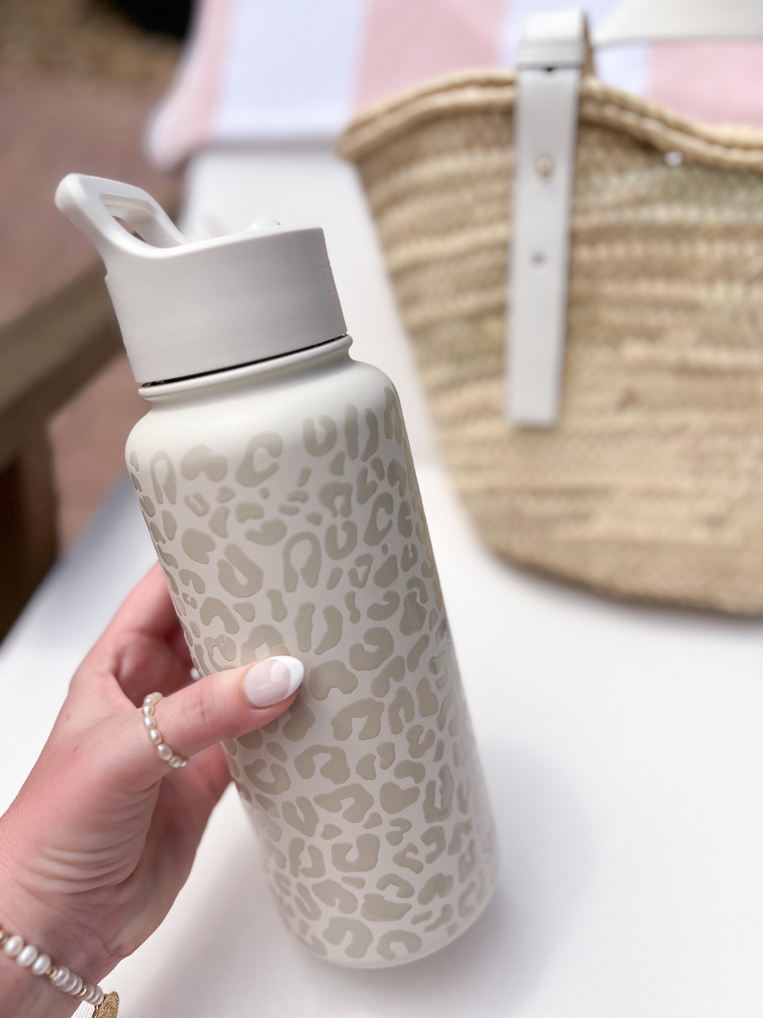Simple modern leopard water bottle Simple Modern 32 fl oz