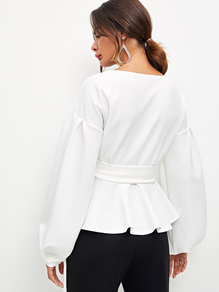 SHEIN Blusa de Peplum de blusa de manga de lanterna | SHEIN