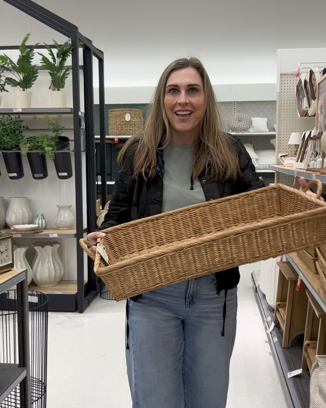 Hearth & Hand Woven Tray ✨

ON SALE-$30 Large tray- what a steal!

Perfect for ottoman or coffee table. 
@Target 

#LTKmomlife #LTKSaleAlert #LTKHome