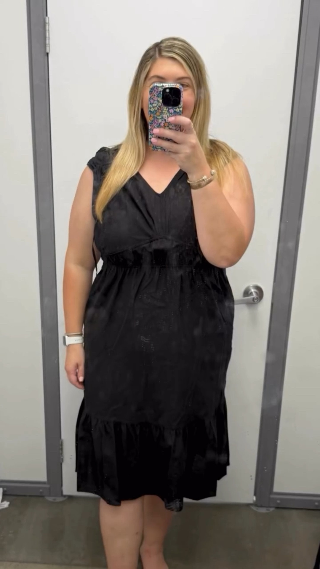 This $20 midi dress is the definition of easy summer style. #CommissionsEarned #WalmartPartner

Flattering, comfortable, and versatile for everything from workdays to weekends.
✔️ Relaxed fit with adjustable ruching
✔️ Double elastic waistband for shape without squeezing
✔️ Tall-girl approved length that hits below the knee
✔️ Available in solids and prints, sizes XS–3X
✔️ And yes, it has pockets

Follow @sparklinginstyle for more tall, midsize, and plus-size style finds that fit real life and real budgets.

#CommissionsEarned #midsizestyle #plussizefashion #tallgirlapproved #affordableoutfits #summerdresses #ootdinspo #budgetfriendlystyle

black midi dress outfit, plus size summer dress, affordable work dresses, dresses with pockets

#LTKFindsUnder50 #LTKPlusSize #LTKMidsize