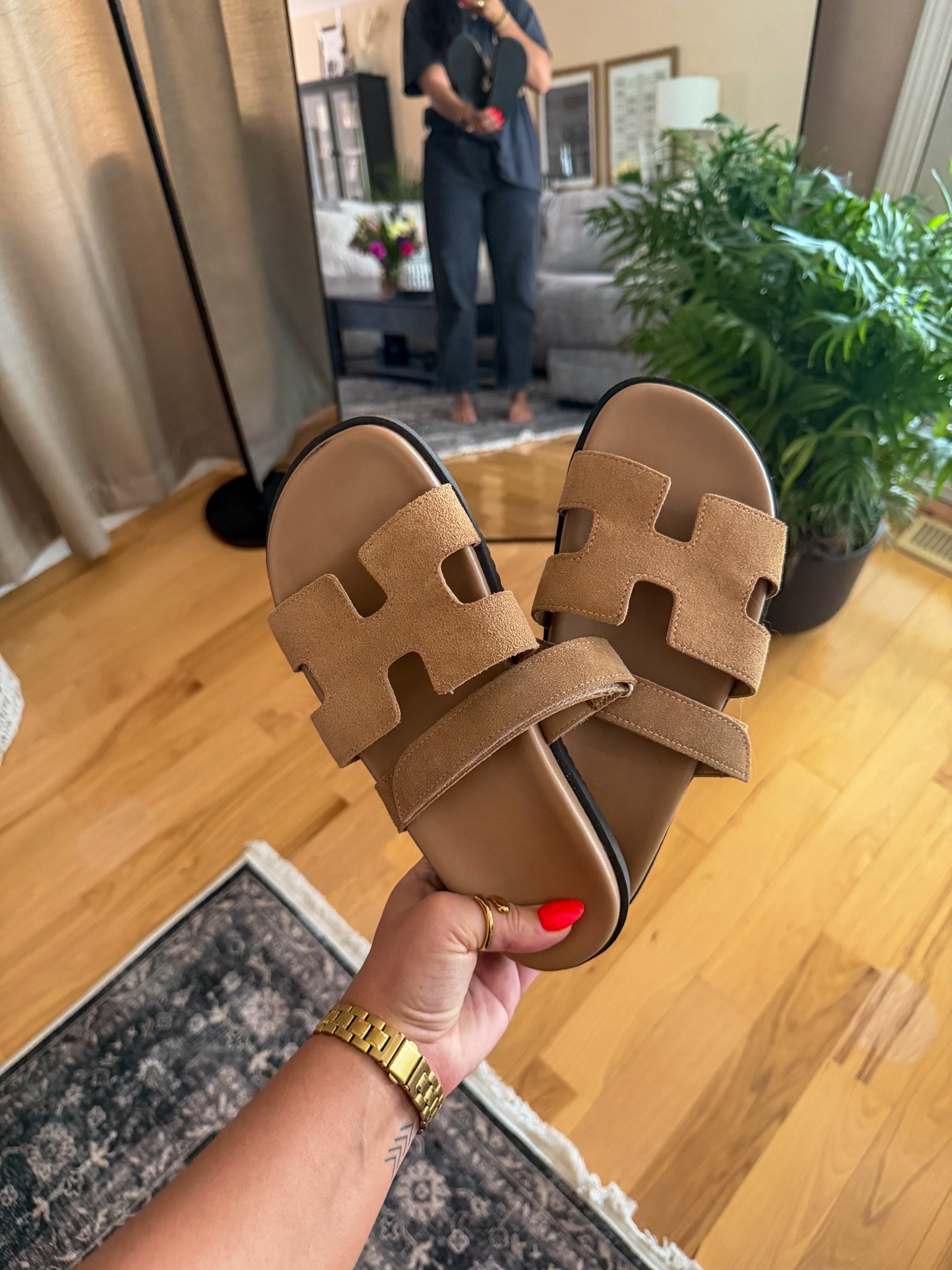 I got my TTS 8 in the slides. 

#amazon

#LTKootd