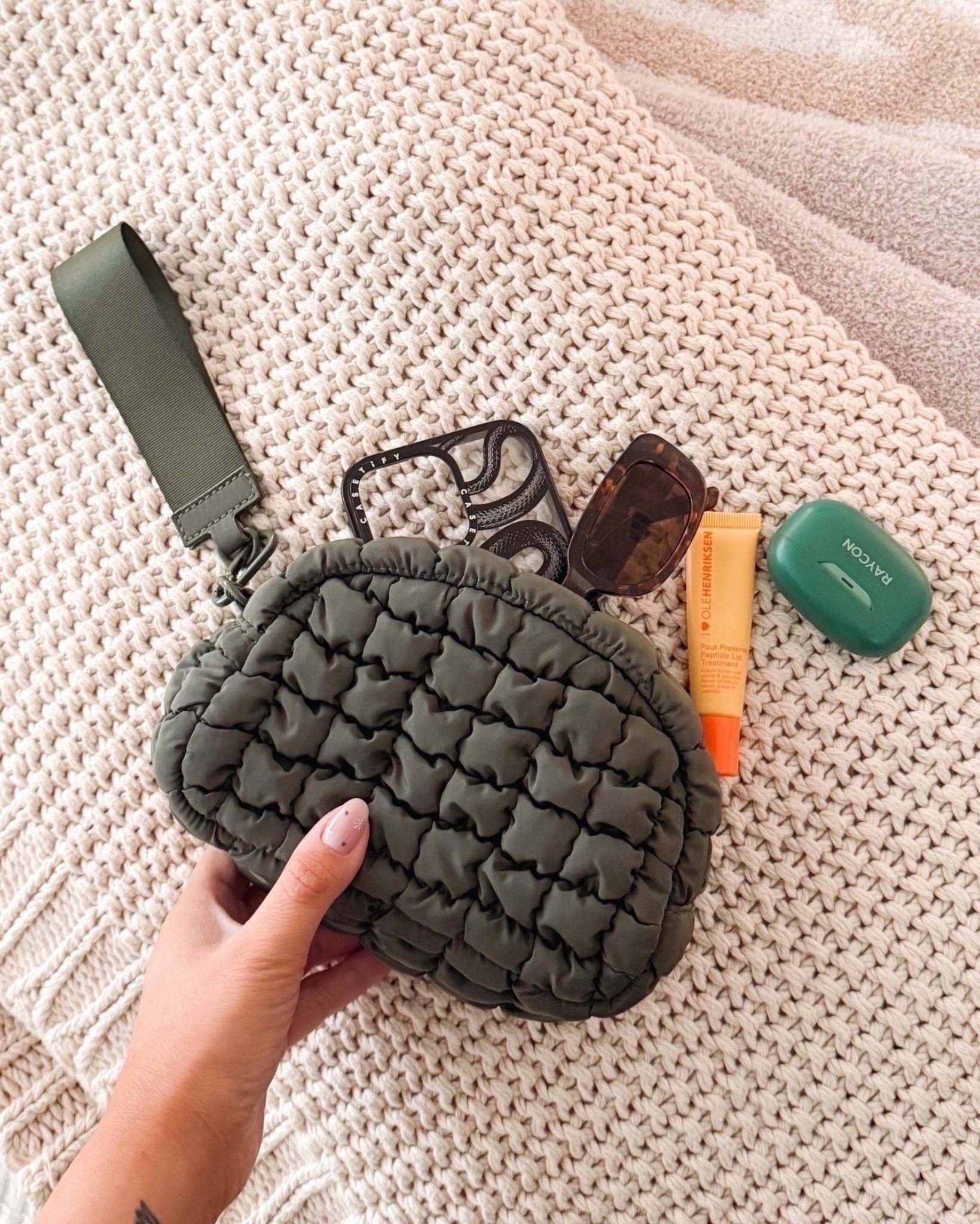 The perfect on the go bag & essentials! 

travel essentials, amazon finds, travel accessories, sunglasses, airpods, phone case, stylish bags, travel must-haves, Courtney Hamilton

#LTKSeasonal #LTKTravel #LTKSaleAlert