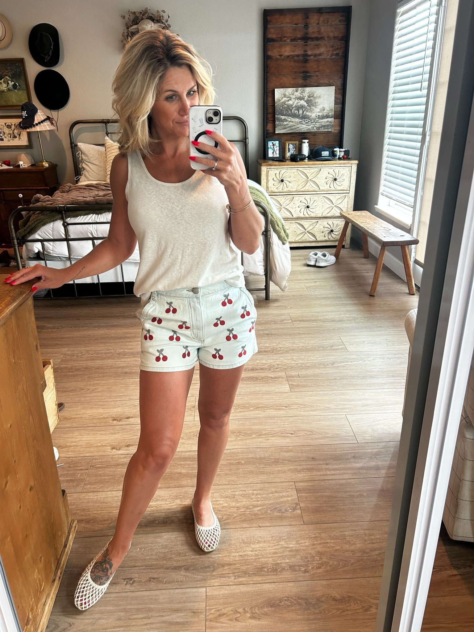 Farm Rio shorts on sale!! 🍒 I wear a size 26. These would be so cute for the 4th! 🇺🇸 #sale #fashion

#LTKgrwm #LTKootd #LTKdayinmylife