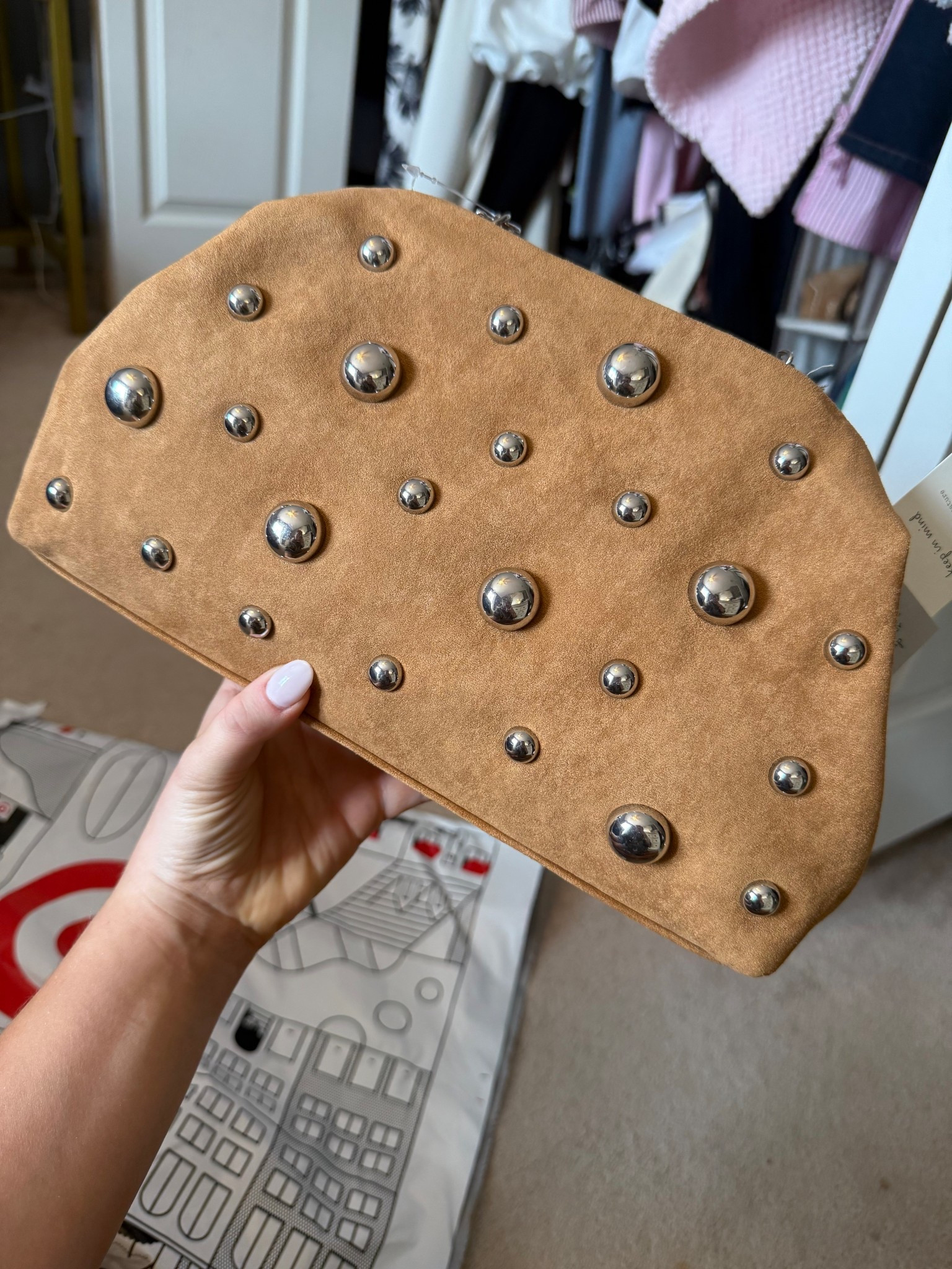 UPS hates to see my address 

#LTKStyleTip #LTKFindsUnder50 #LTKFindsUnder100