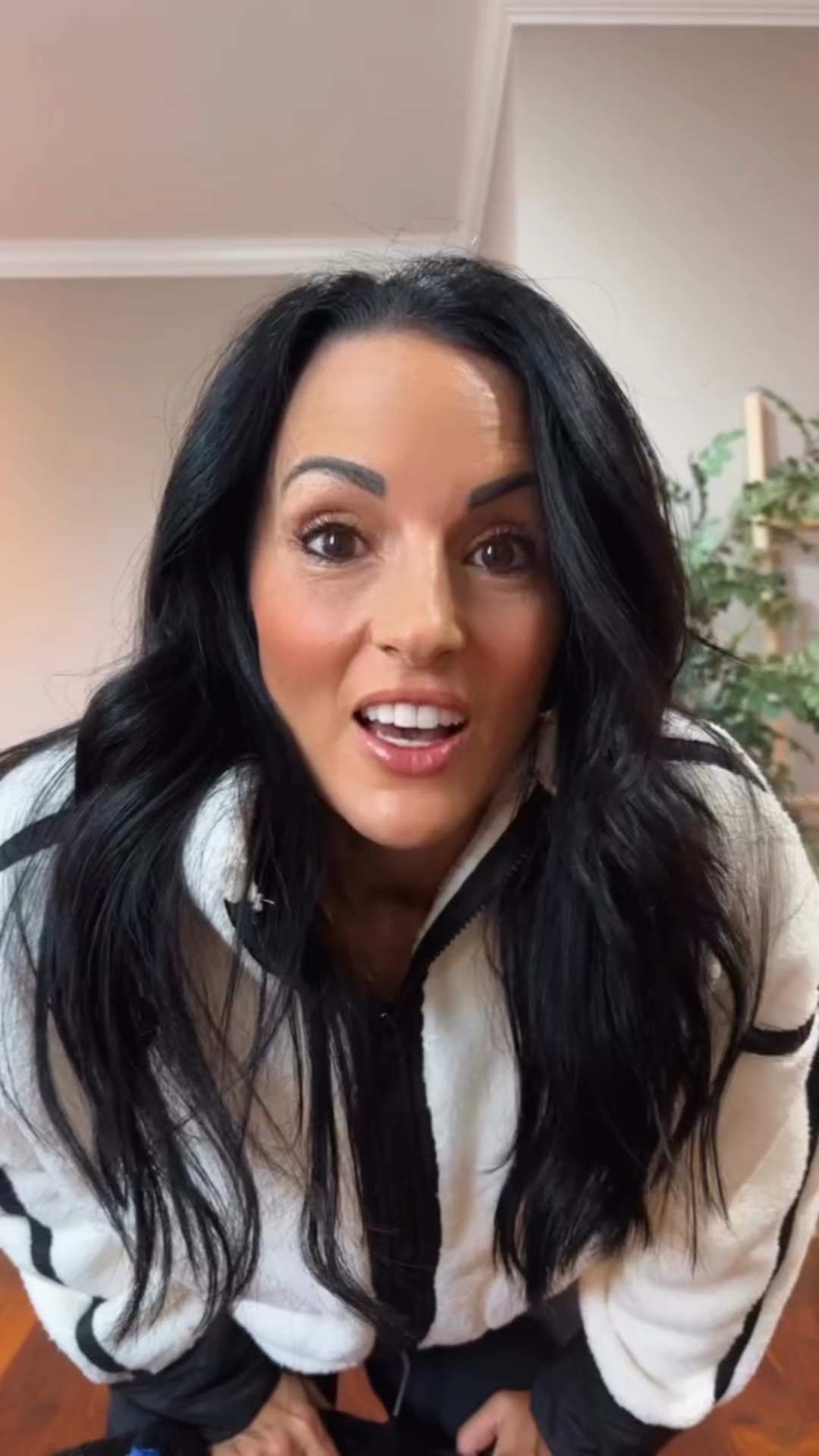 Two Amazon fleece jackets you need this winter. 🤍💙
Cream = cozy errands.
Blue = sporty, gym-girl energy.
Both crazy soft, both under budget, both worth it.
Which one are you grabbing — cream or blue? ⬇️

#amazonfashion #amazonfinds #winteroutfits #cozystyle #athleisurestyle #everydaystyle #over40style