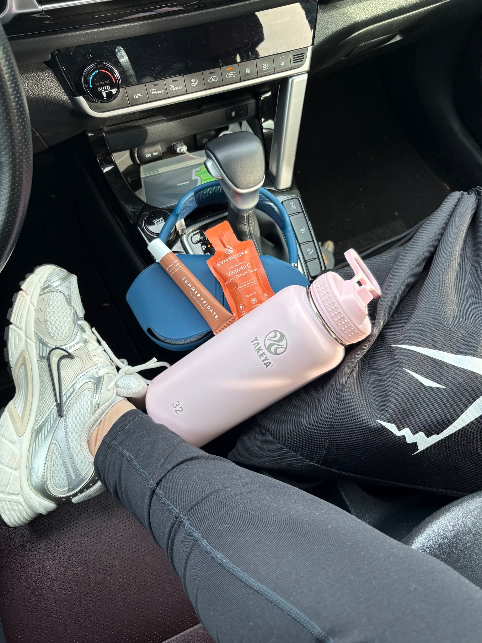 Gym essentials 💪🏼👟

#LTKselfcare #LTKmomlife #LTKmorningroutine