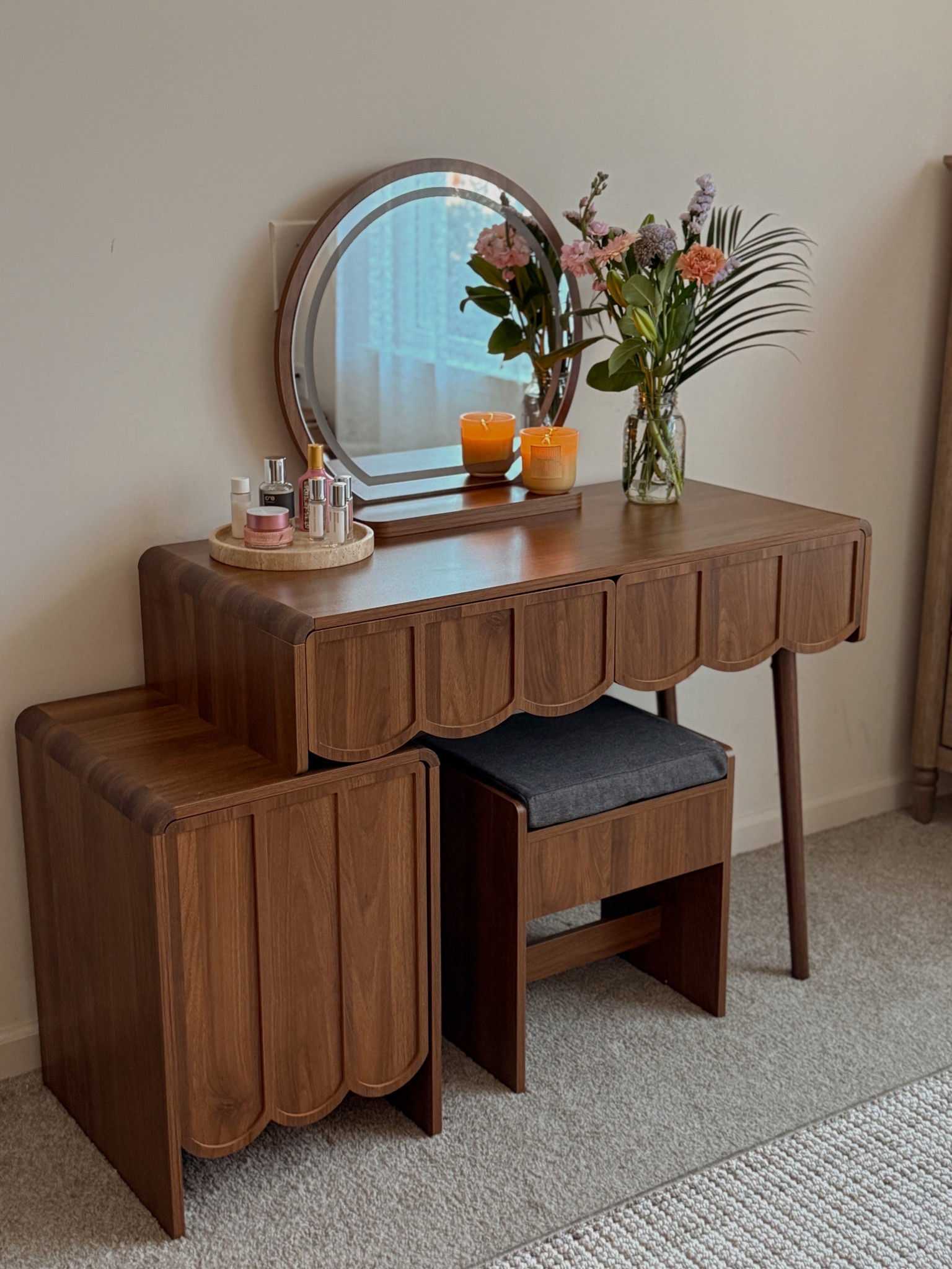 my vanity area 🤎

shop this post on my Amazon storefront here— https://amzn.to/3JWz8AX