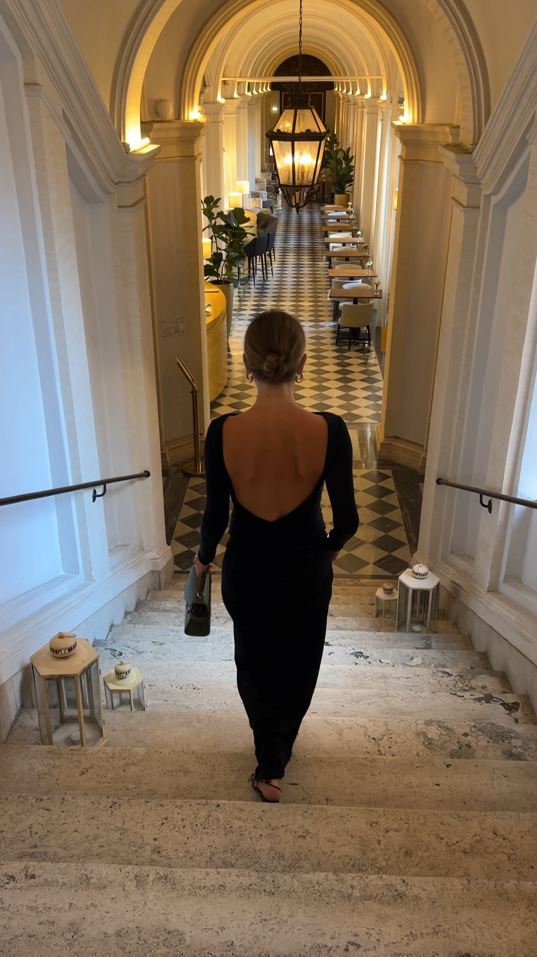 Backless evening dress for date night or weddings 