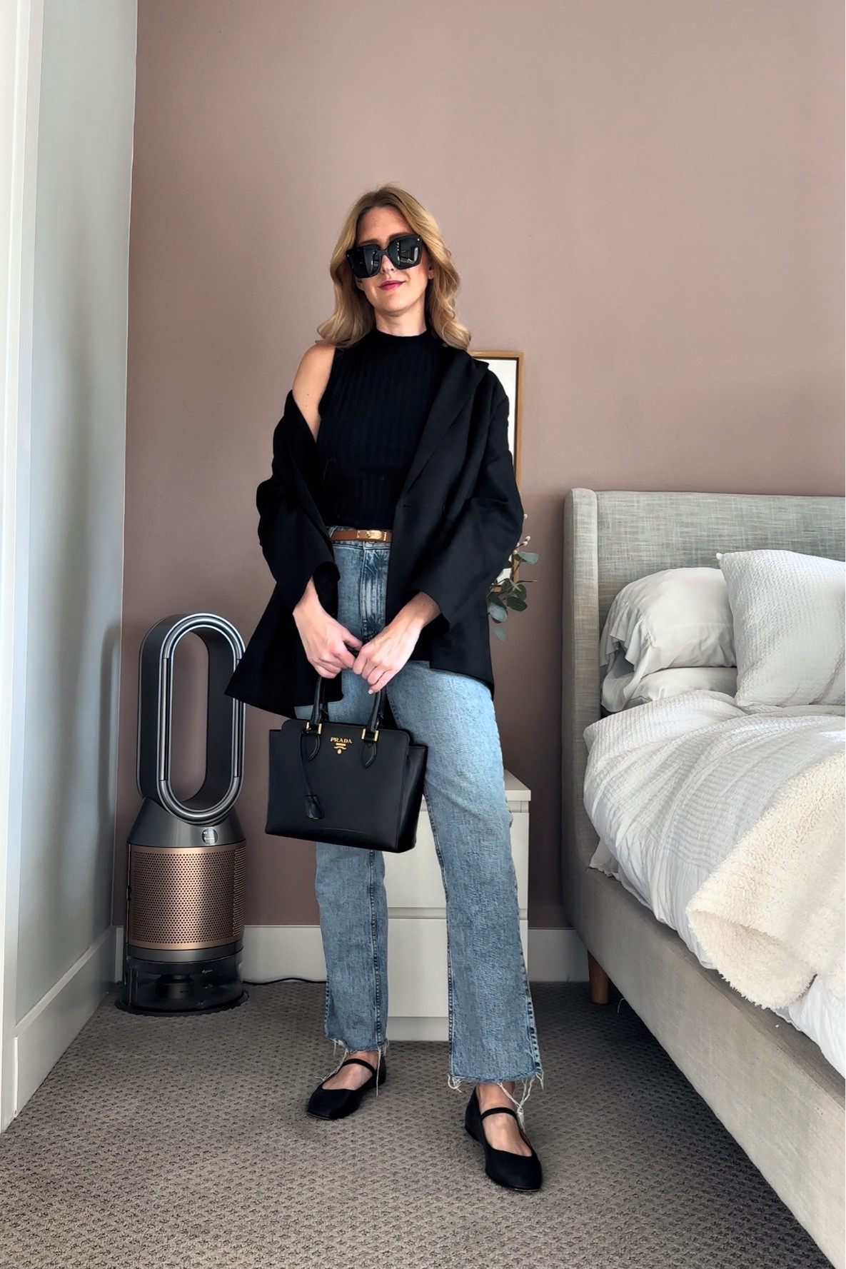 Casual summer/fall outfit idea 

Blazer is very oversized, jeans run a little large and the Madewell Greta ballet flats run tts and are so comfortable!! 

#LTKFindsUnder100 #LTKStyleTip #LTKFindsUnder50