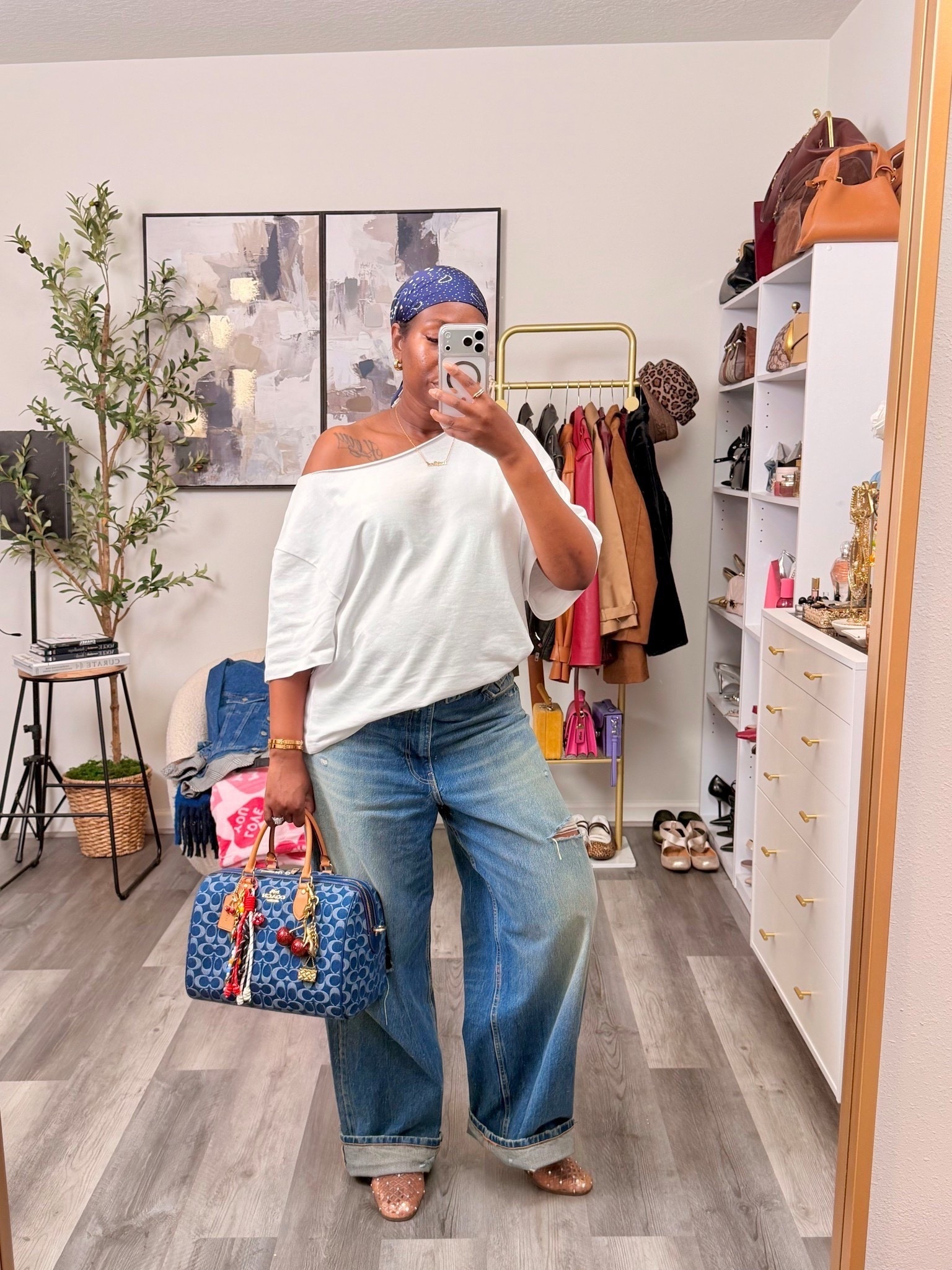 Today’s OOTD
Nice and oversized, perfect for the bump.


#LTKootd #LTKmomlife #LTKBump