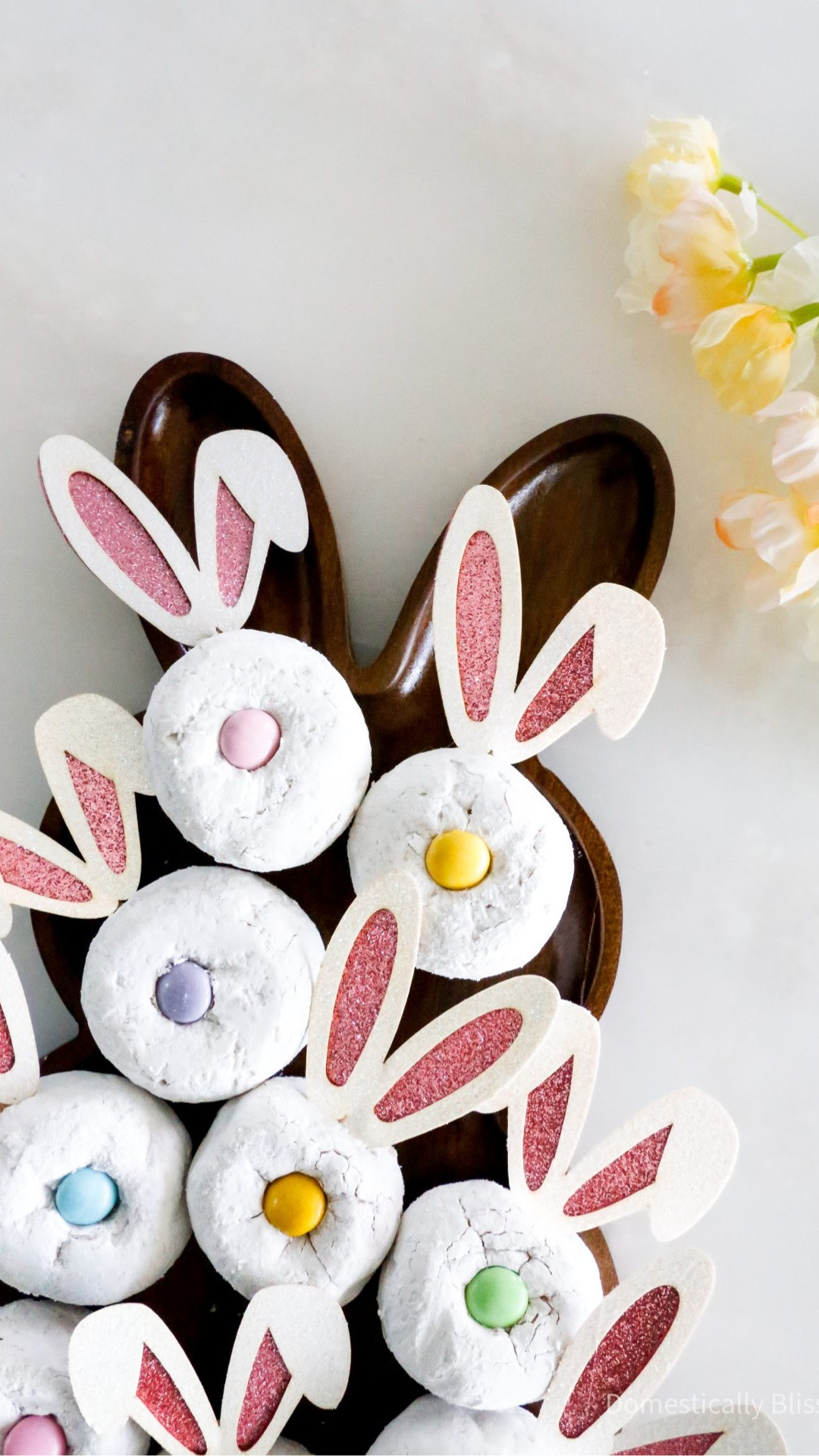 These fun little Donut Bunnies are super quick and easy to make for an Easter party or brunch!

See details:
https://domesticallyblissful.com/donut-bunnies/


#LTKfoodie #LTKSeasonal #LTKKids