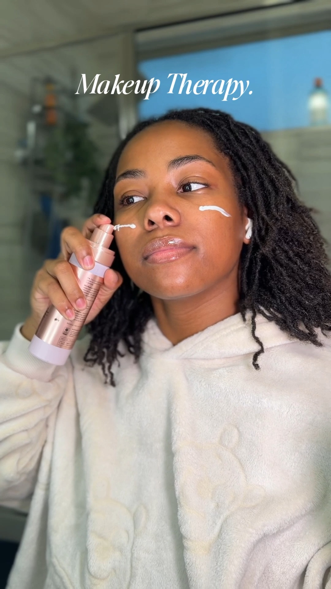 Love a makeup therapy sesss. 🥹✨

#LTKmorningroutine #LTKselfcare #LTKdayinmylife