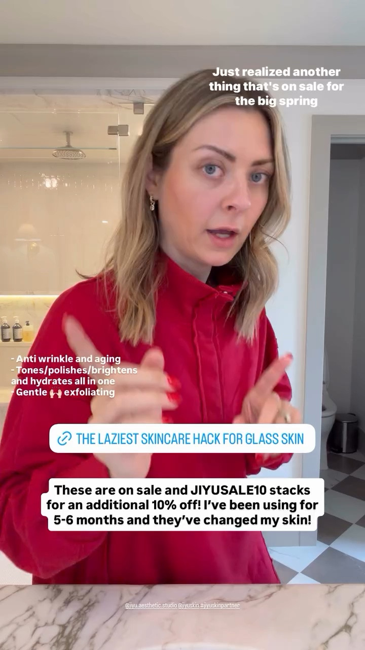 These are on sale and JIYUSALE10 stacks for an additional 10% off! I’ve been using for 5-6 months and they’ve changed my skin! @jiyu.aesthetic.studio @jiyuskin #jiyuskinpartner - Anti wrinkle and aging
- Tones/polishes/brightens
and hydrates all in one 
- Gentle 🙌🏻 exfoliating