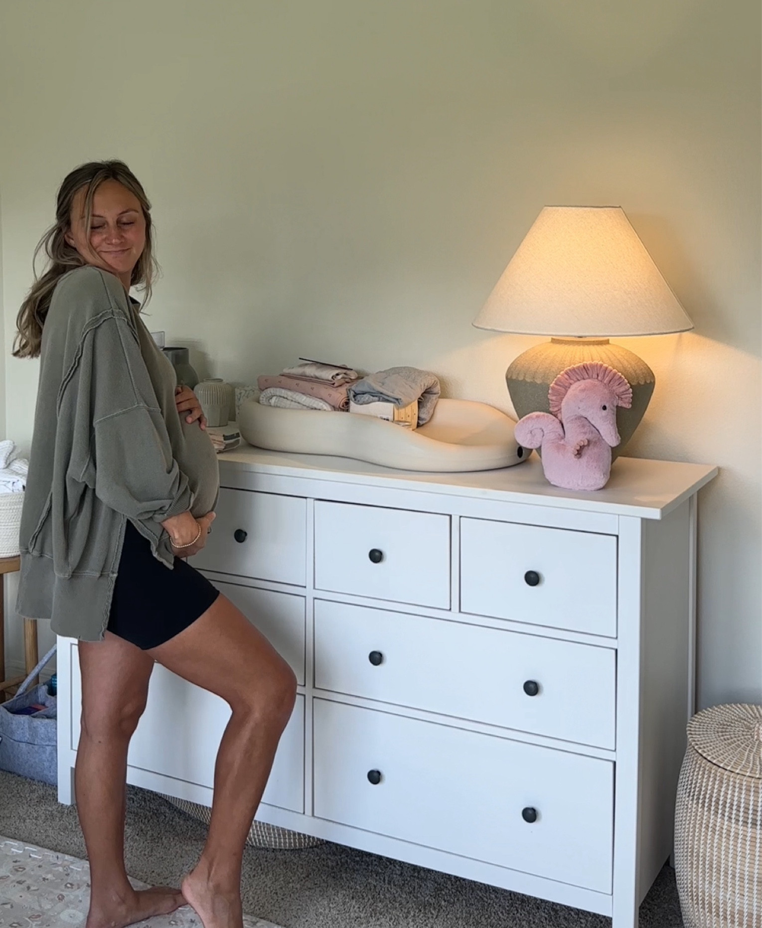 nesting🍼

Baby/ bump/ nesting/ organizing/ newborn 

#LTKBaby #LTKStyleTip #LTKBump