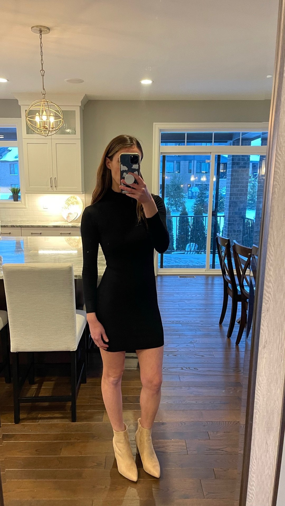 Winter mini dresses perfect for date nights or parties! Add a blazer or long skirt over for different styles! My dress is only $9.99!


Winter styles , affordable, amazon finds, long sleeve, mock neck 




#LTKootd #LTKSaleAlert #LTKValentine