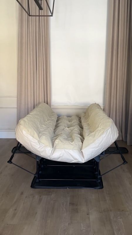 Sharing one of my favorite Amazon Funds. Loving this Self Inflatable, Blow Up Bed. Turn any space into a guest room in minutes. This amazing bed automatically Inflates and deflates in less than 4 Minutes. It even has space underneath to store your luggage

#LTKhome