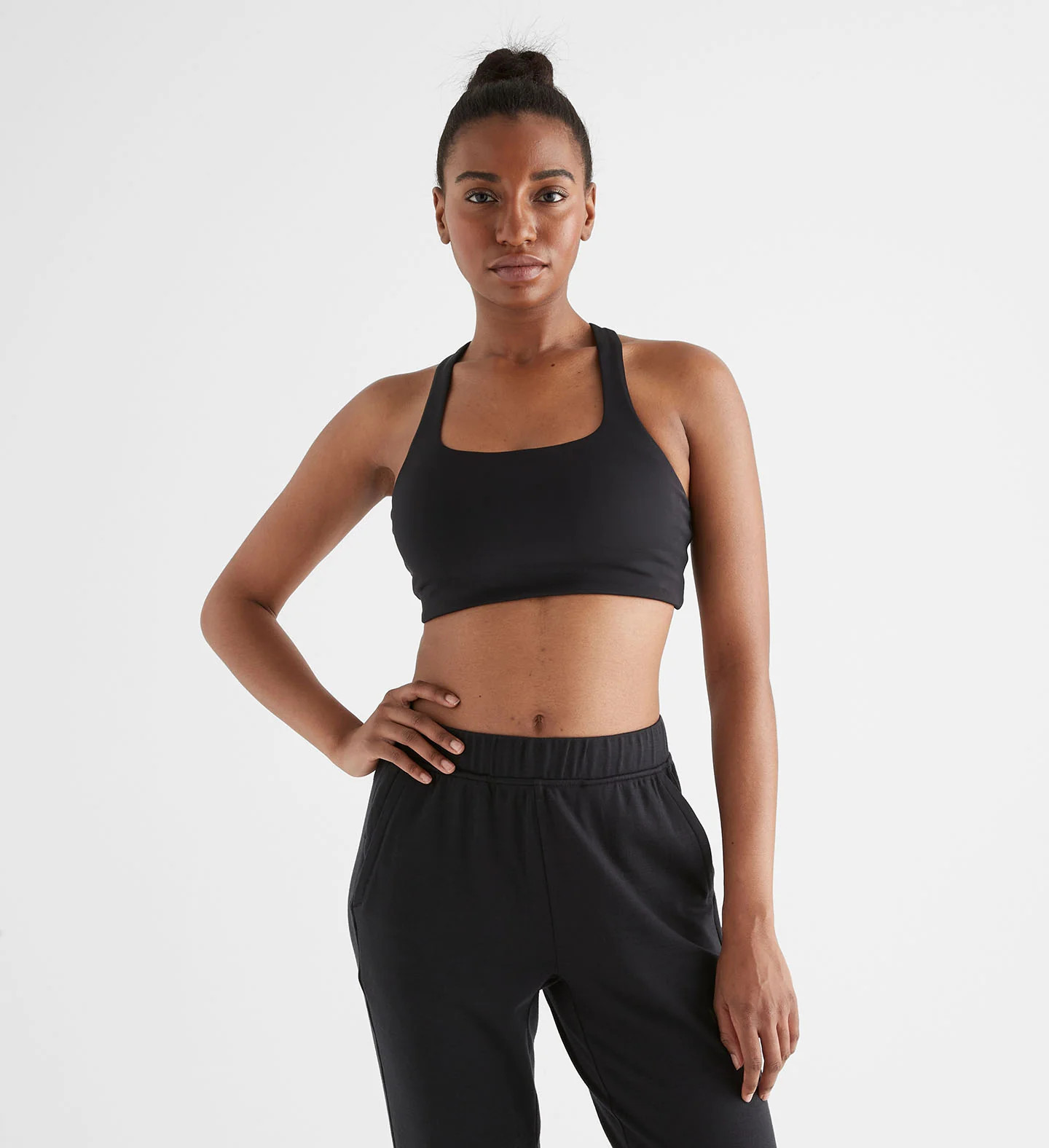 Sleek Crossback Sports Bra - Women's Sports Bra | NOBULL