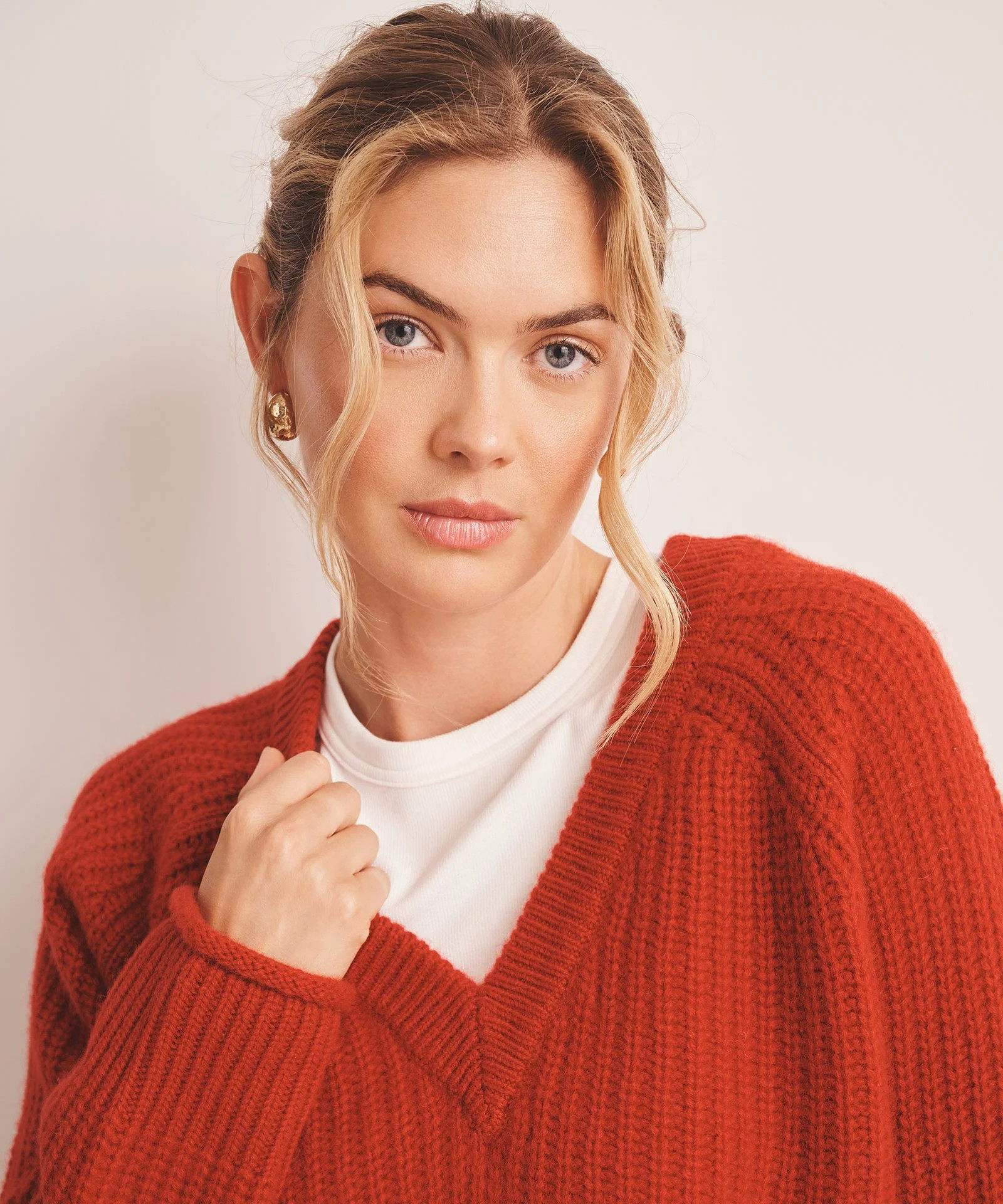 Super Luxe Cashmere Fisherman V-Neck Sweater | NAADAM