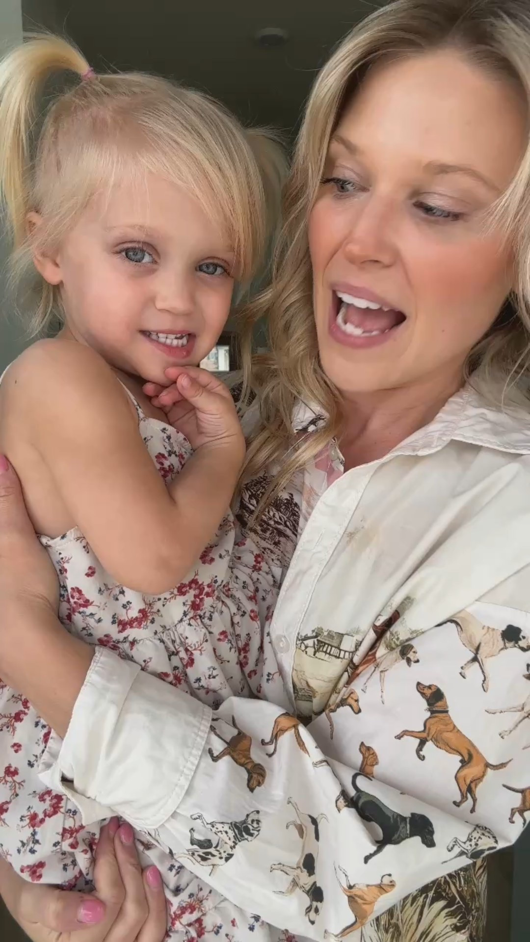 My shirt and jeans are linked!

Sadly I can’t link Chloe’s outfits yet, but ALL are available on Zara kids. 