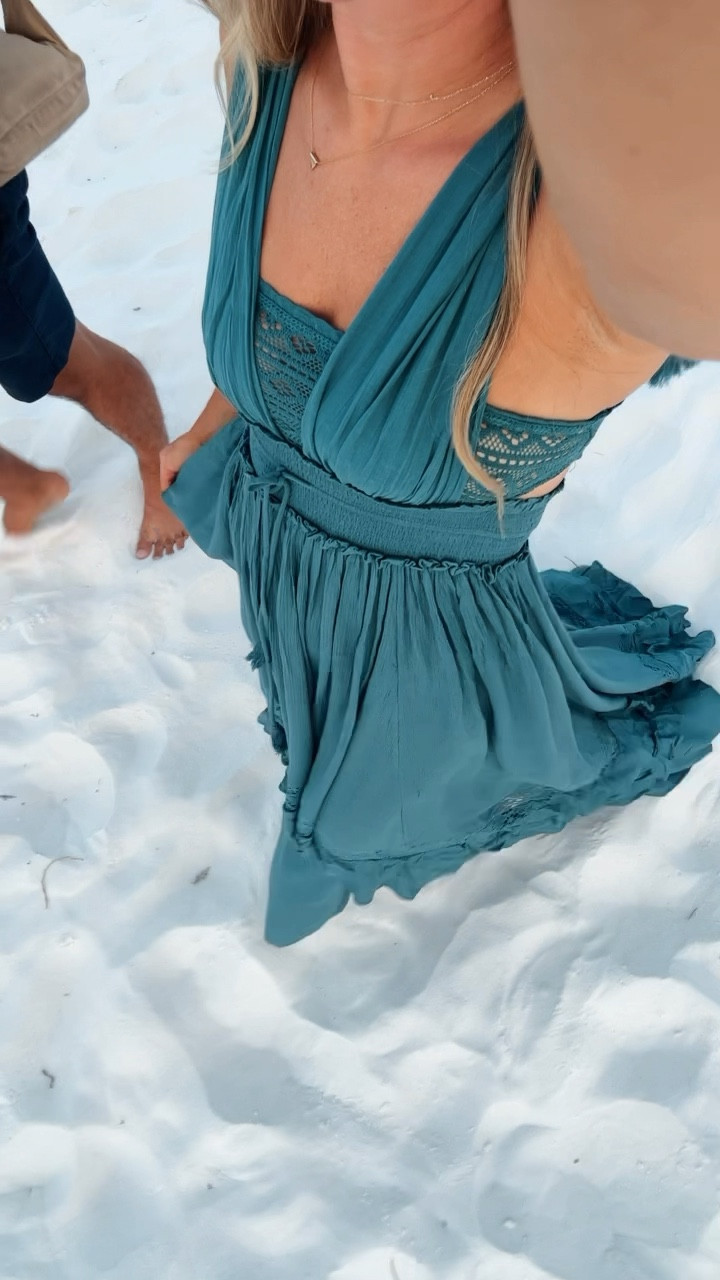 Beach vacation dress
Family picture outfit idea
Bump friendly dress
Baby or bridal shower dresss

#LTKWedding #LTKBump #LTKVideo