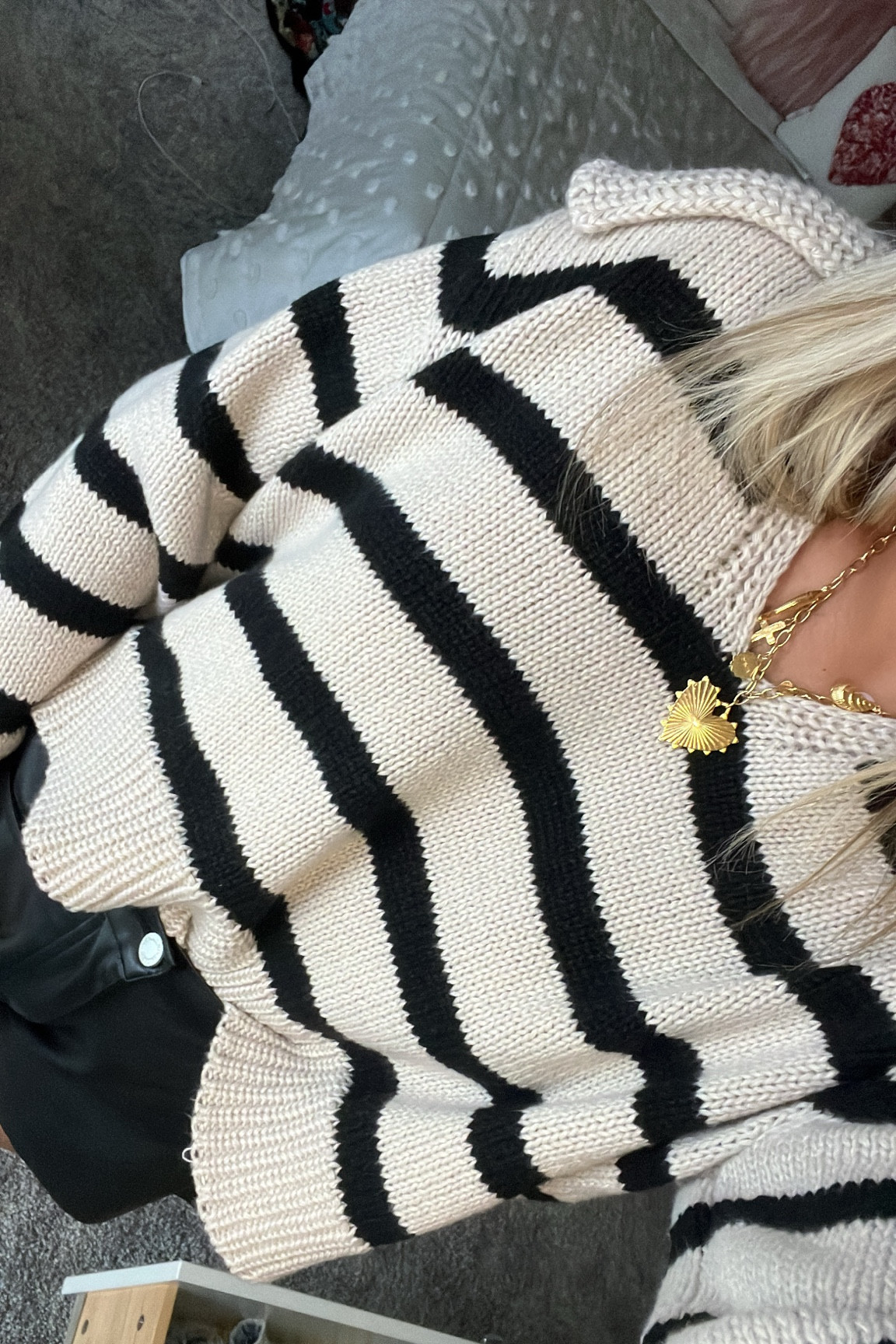 Never wanna take this sweater off. Has the cutest collar detail and split sleeve. I’m obsessed. Use my code BETHANY20 for a discount!!! 🥰🥰

#LTKStyleTip #LTKWorkwear #LTKFallSale