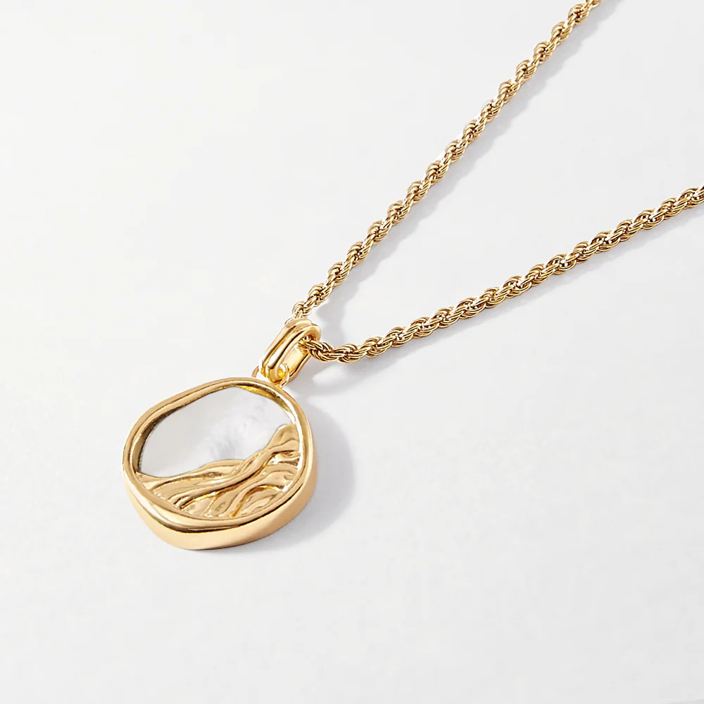 Victoria Pearl Necklace | Edge of Ember Ltd